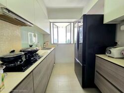 Blk 138B Lake Vista @ Yuan Ching (Jurong West), HDB 4 Rooms #558020221